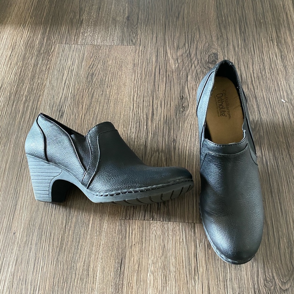 Black cute and comfortable professional heels